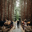 Ślub plenerowy pośrodku lasu
